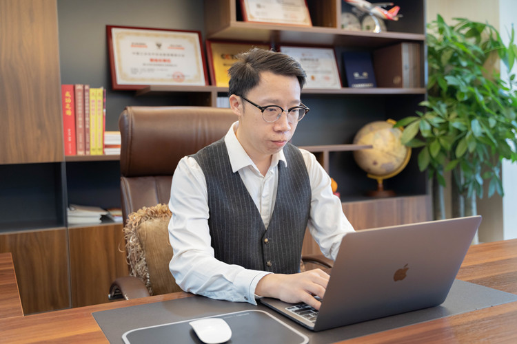 成功學(xué)子|不忘初心，九轉(zhuǎn)功成