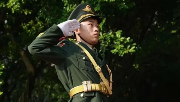 新華國旗護(hù)衛(wèi)隊(duì)|青春與國旗同在！