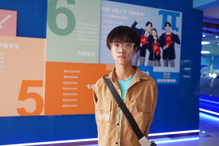 新生學(xué)子|再抉擇，跟隨父母重拾夢想！