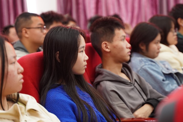 我校2022級單招班級開班典禮圓滿結束