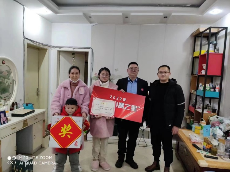 新華榮譽送到家|敦品勵學，激勵成長