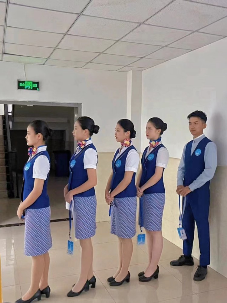 優(yōu)秀學(xué)子|逐夢(mèng)藍(lán)天，共赴未來(lái)