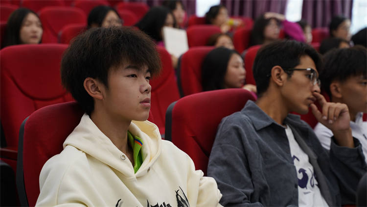 軍訓(xùn)后開學(xué)第一周，一起來看活力滿滿的大家