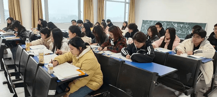 成都新華2024單招升學(xué)班開(kāi)課啦！